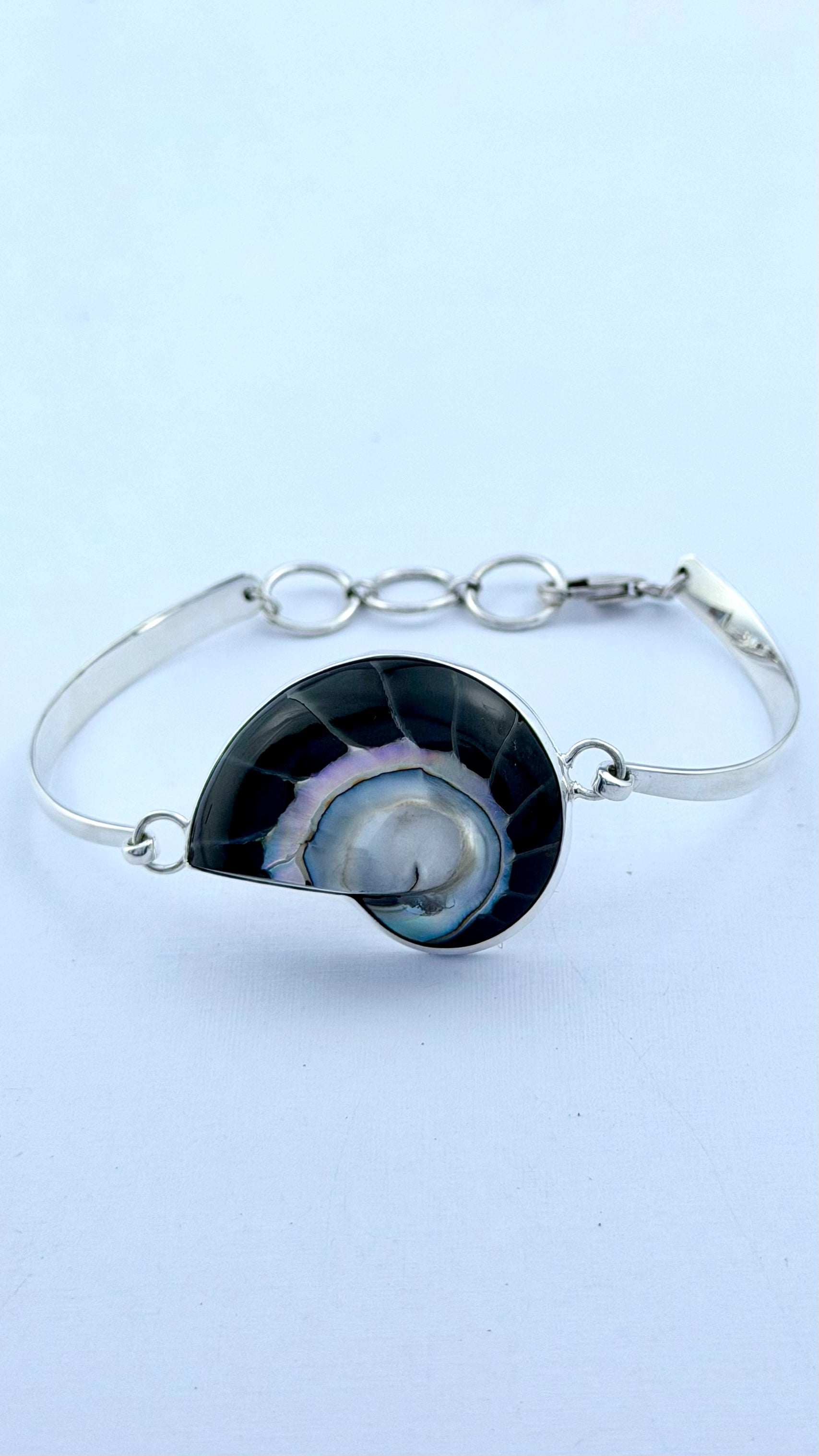 Shell Black Bracelet