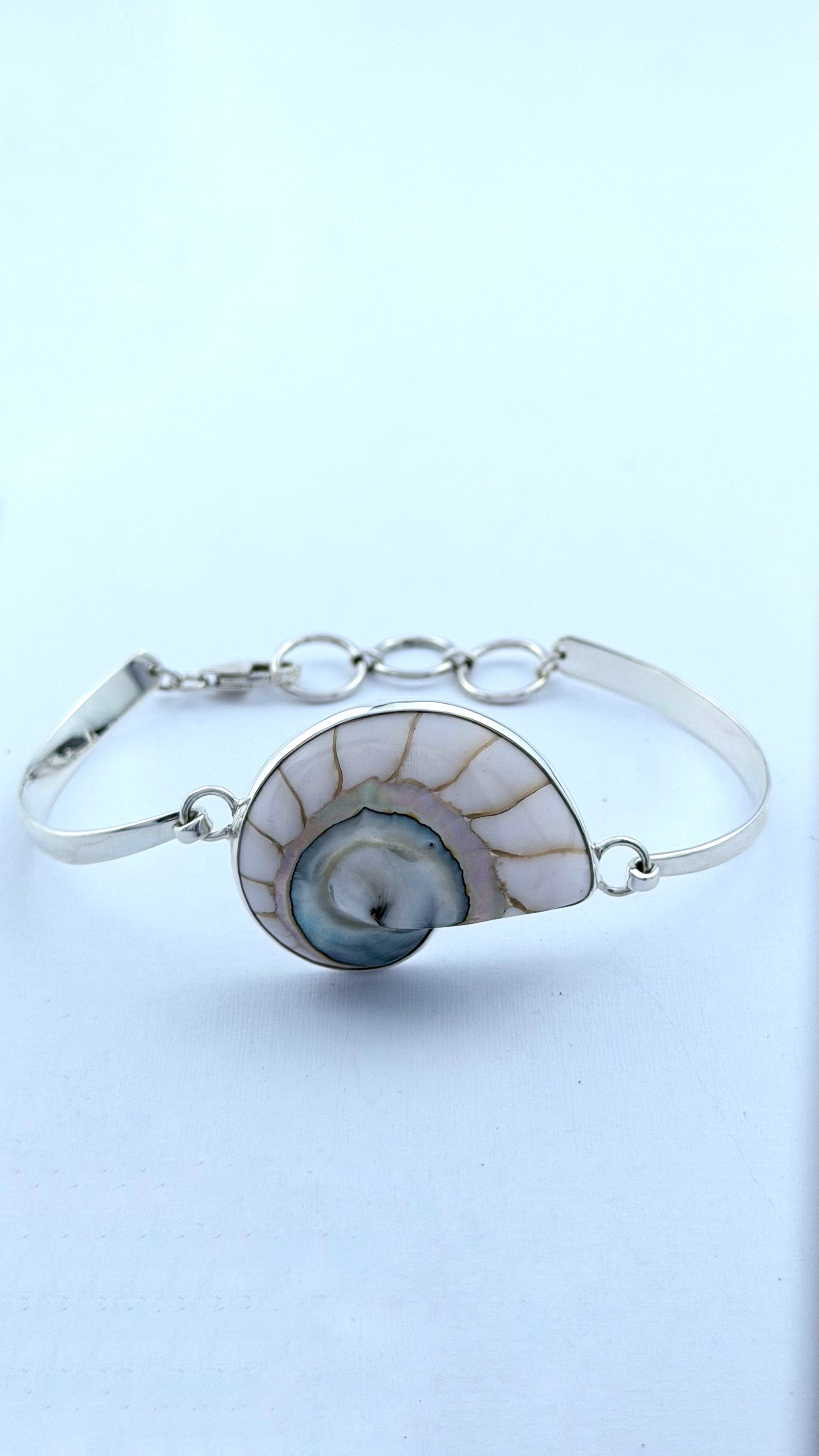 Shell White Bracelet