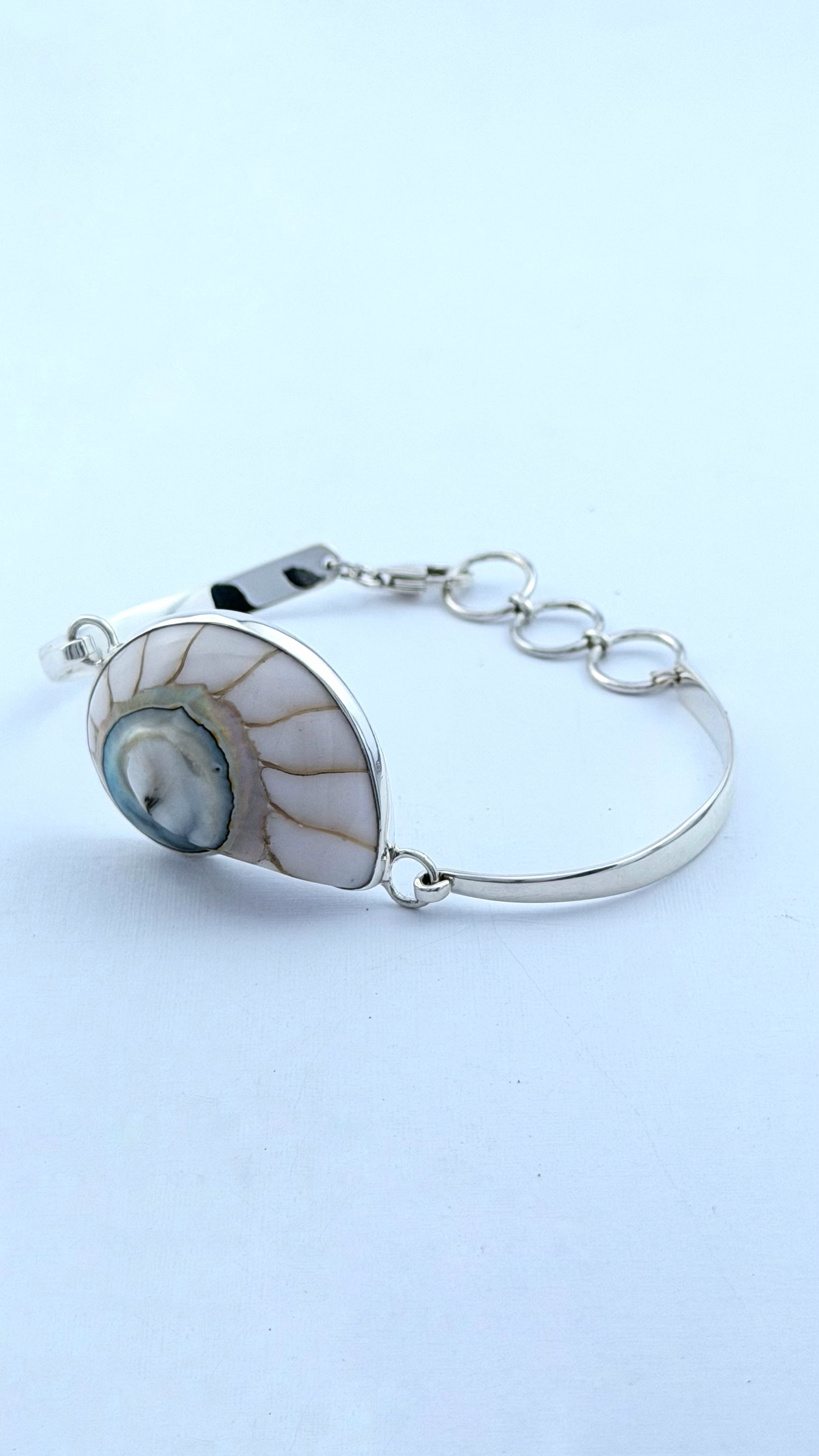 Shell White Bracelet