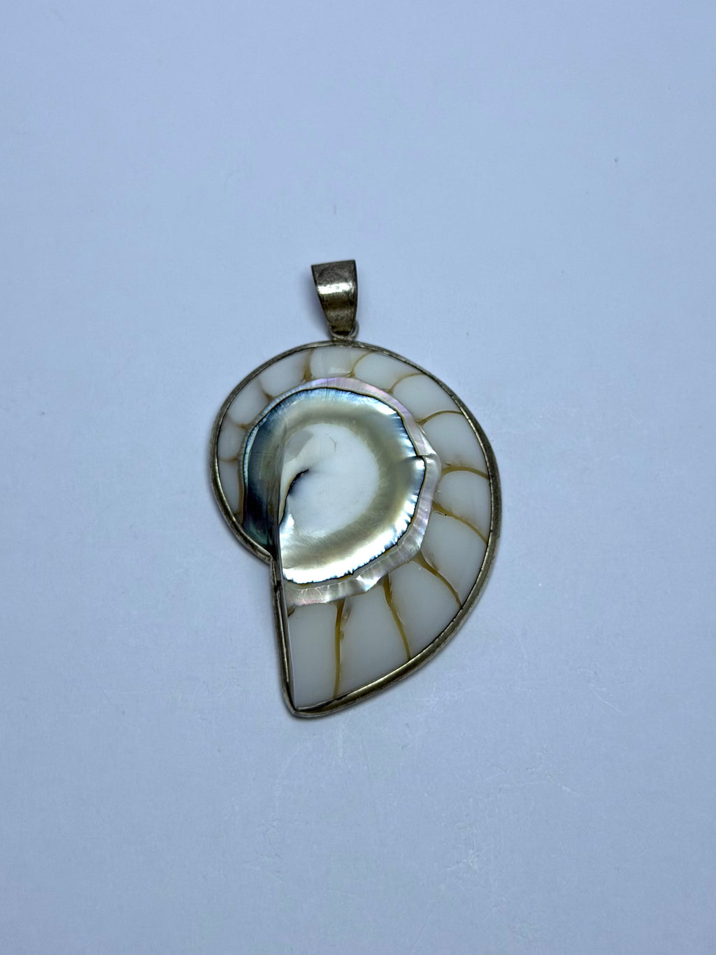 Shell White Pendant