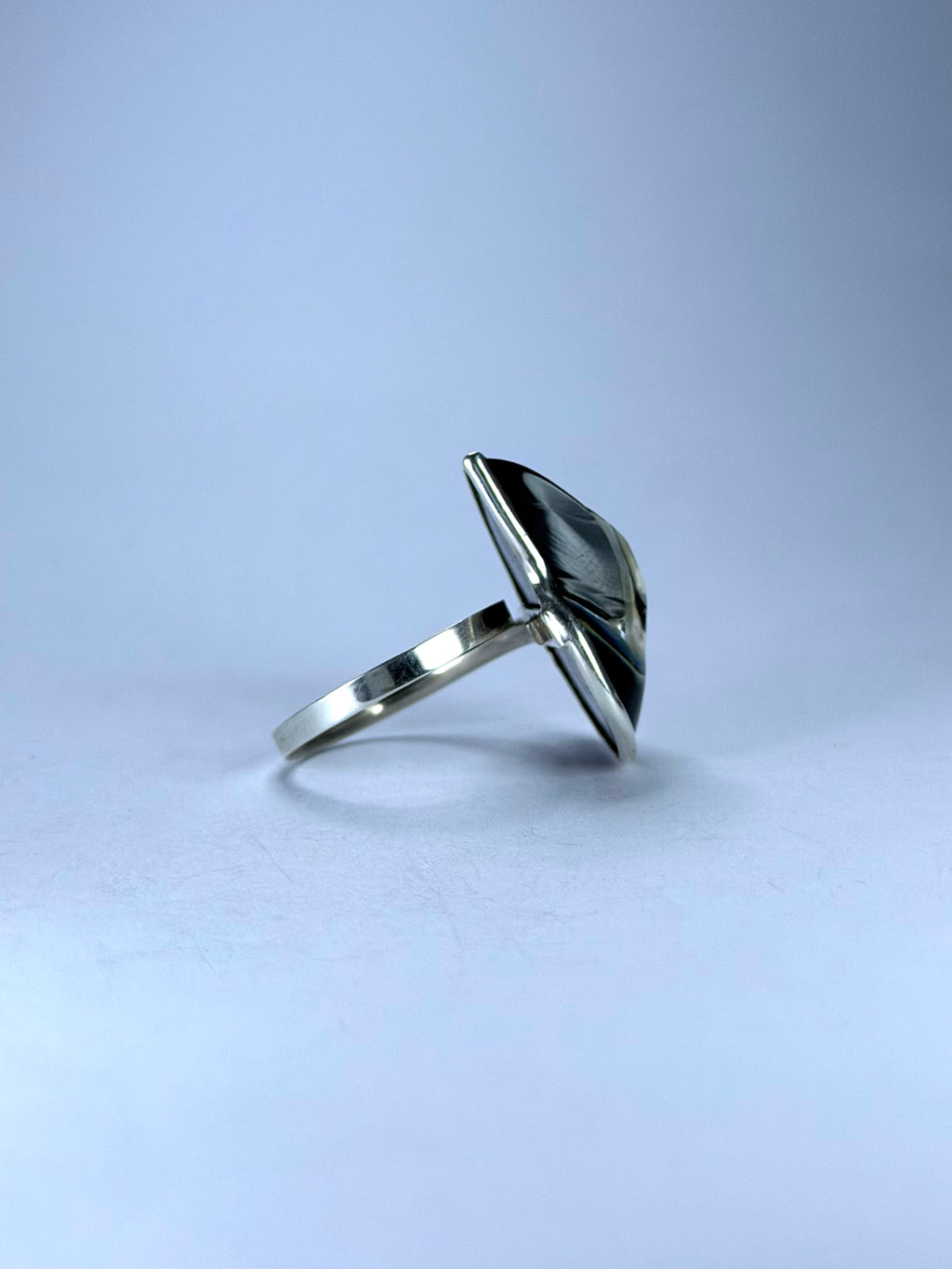 Shell Black Ring