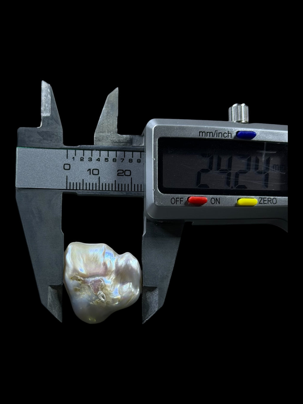 Natural baroque pearl — Sribnyak Baroque Pearls, hand-selected in Bali