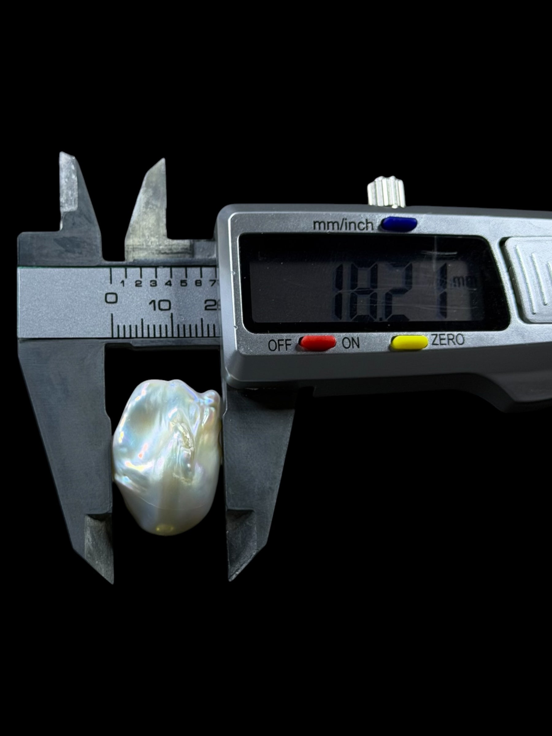 Natural baroque pearl — Sribnyak Baroque Pearls, hand-selected in Bali