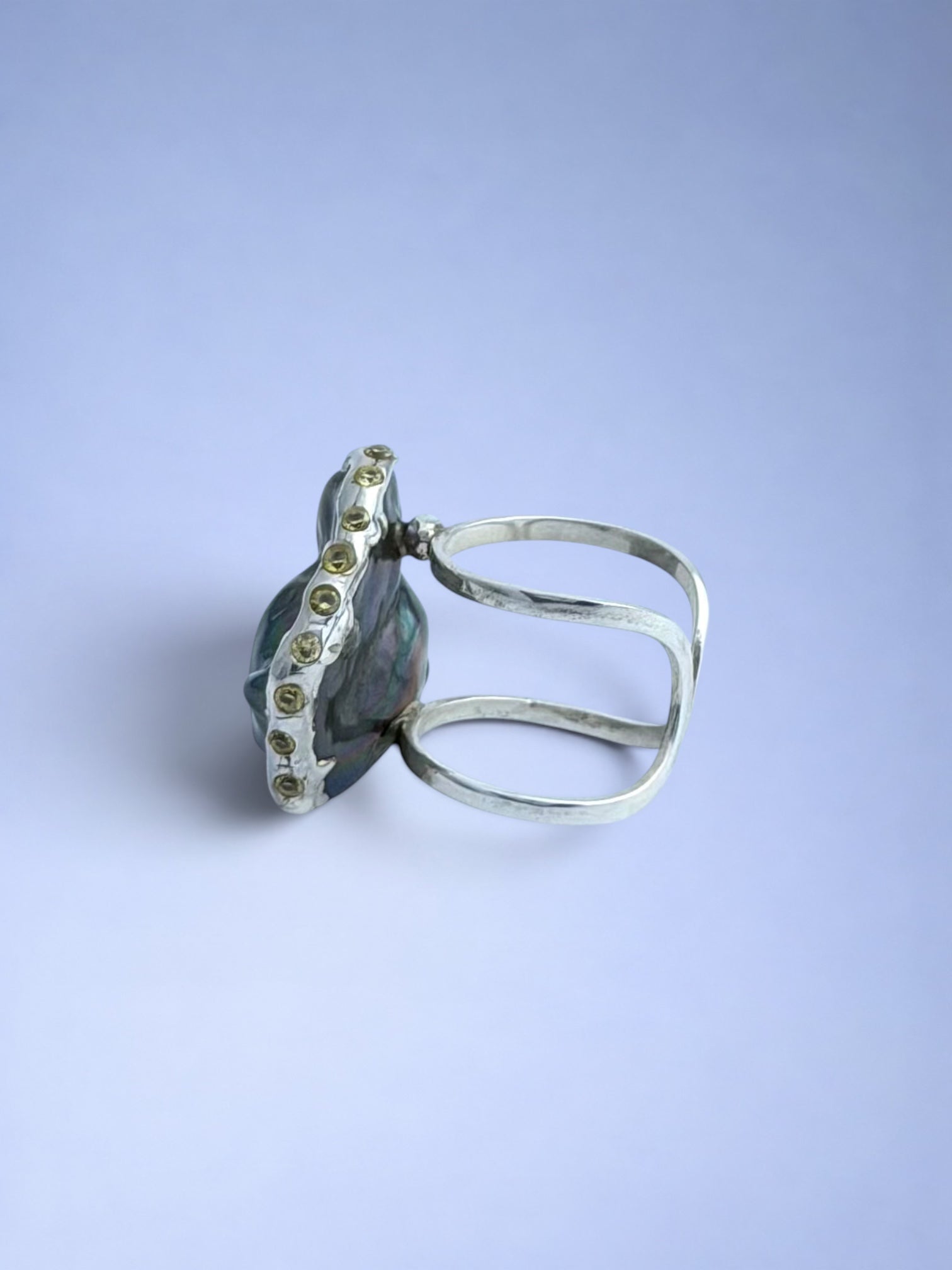 Handmade 925 sterling silver ring with black peacock pearl & citrine — Sribnyak Baroque Pearls