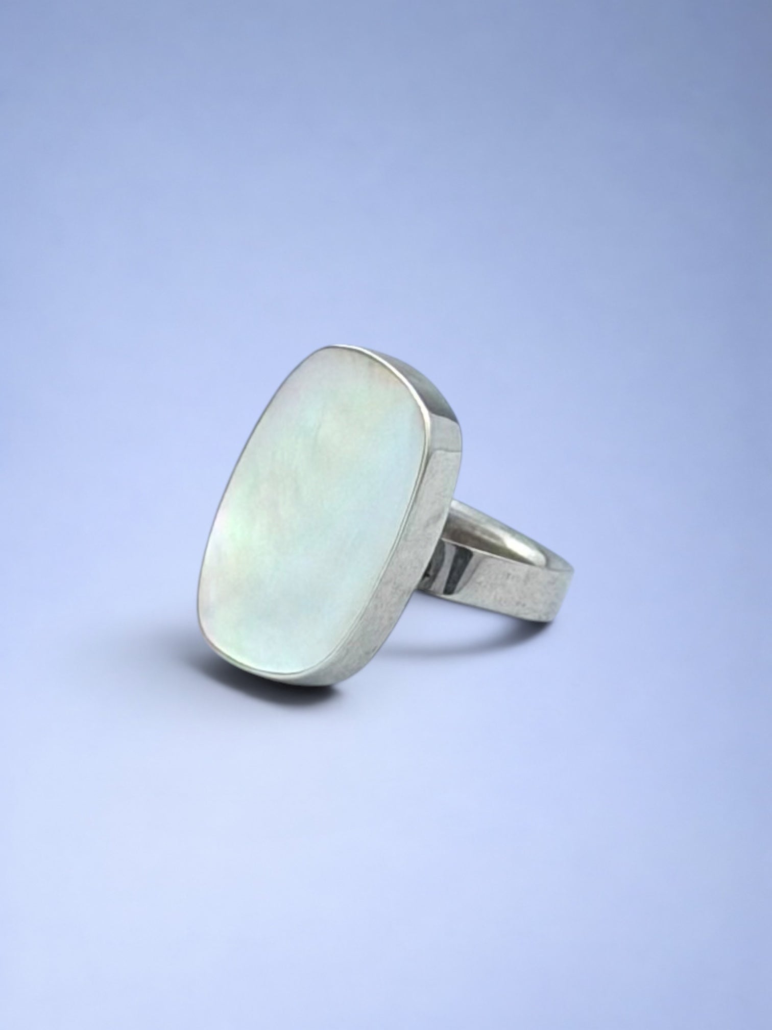 Handmade 925 sterling silver ring with mother of pearl — Sribnyak Baroque Pearls