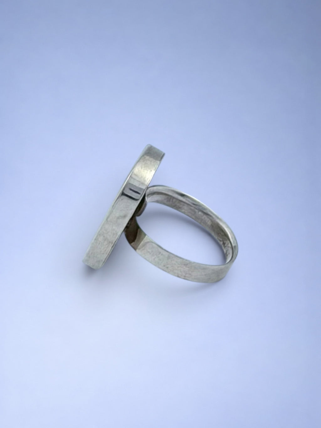 Handmade 925 sterling silver ring with mother of pearl — Sribnyak Baroque Pearls