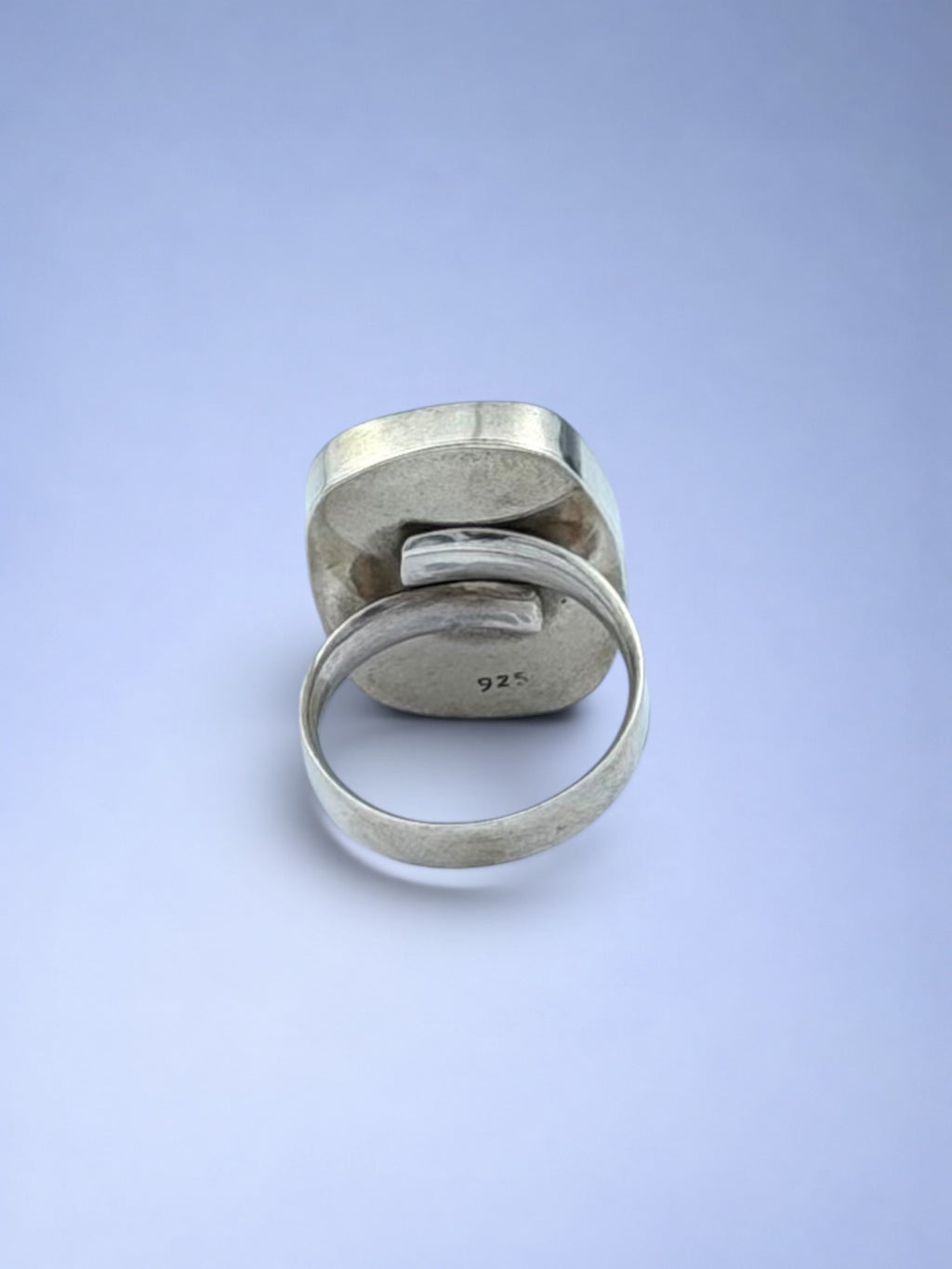 Handmade 925 sterling silver ring with mother of pearl — Sribnyak Baroque Pearls