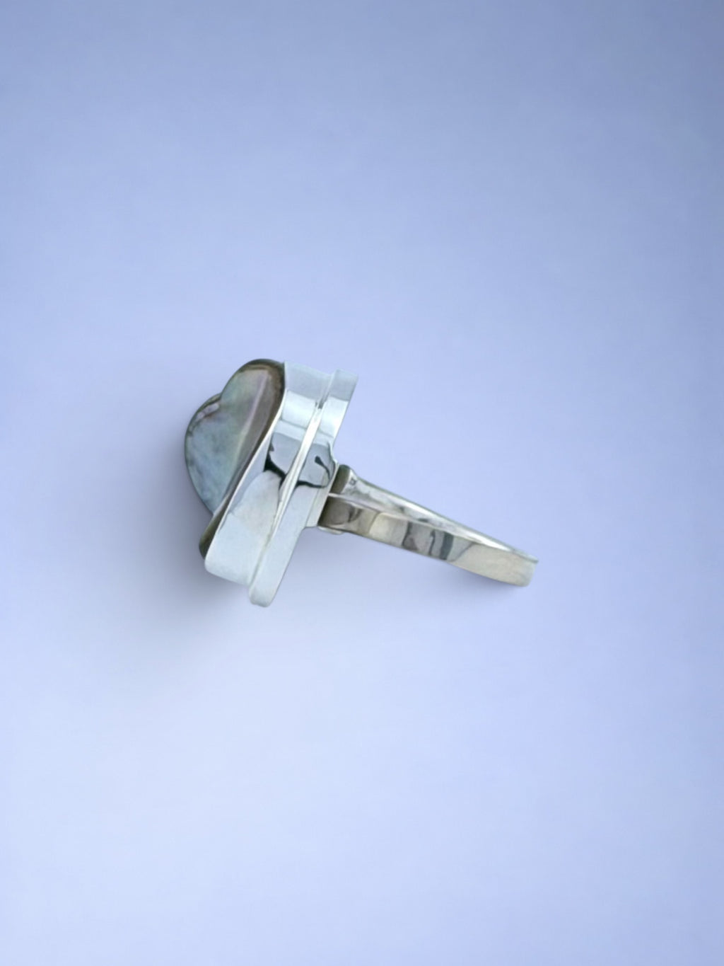 Handmade 925 sterling silver ring with lutraria shell — Sribnyak Baroque Pearls