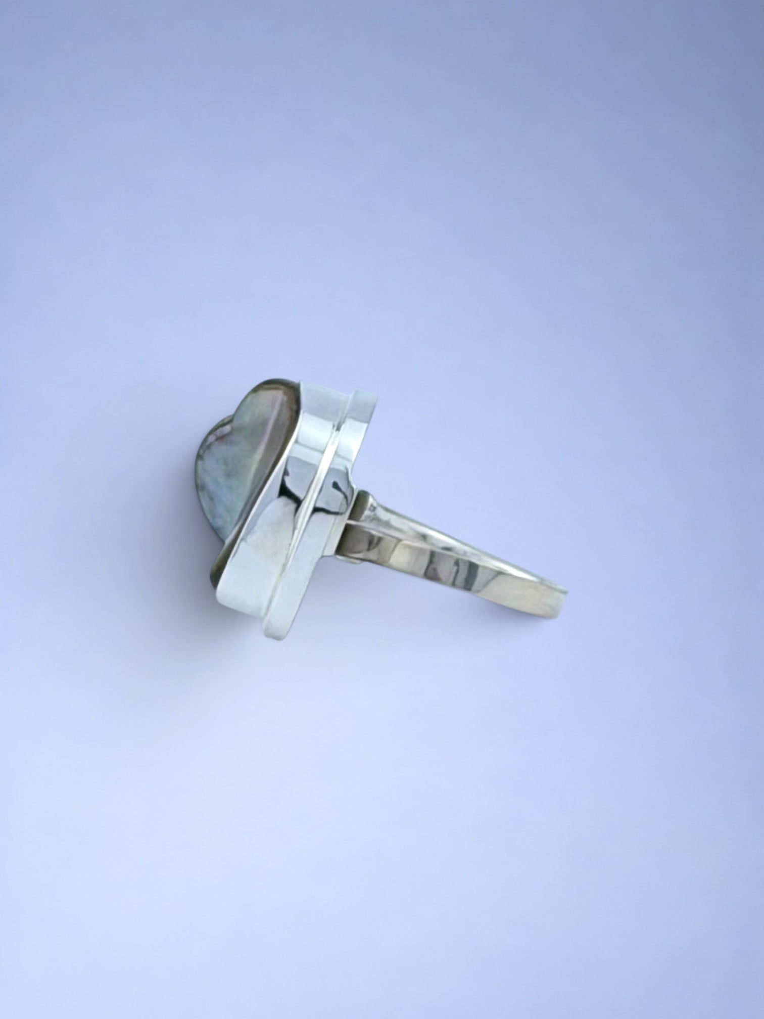 Handmade 925 sterling silver ring with lutraria shell — Sribnyak Baroque Pearls