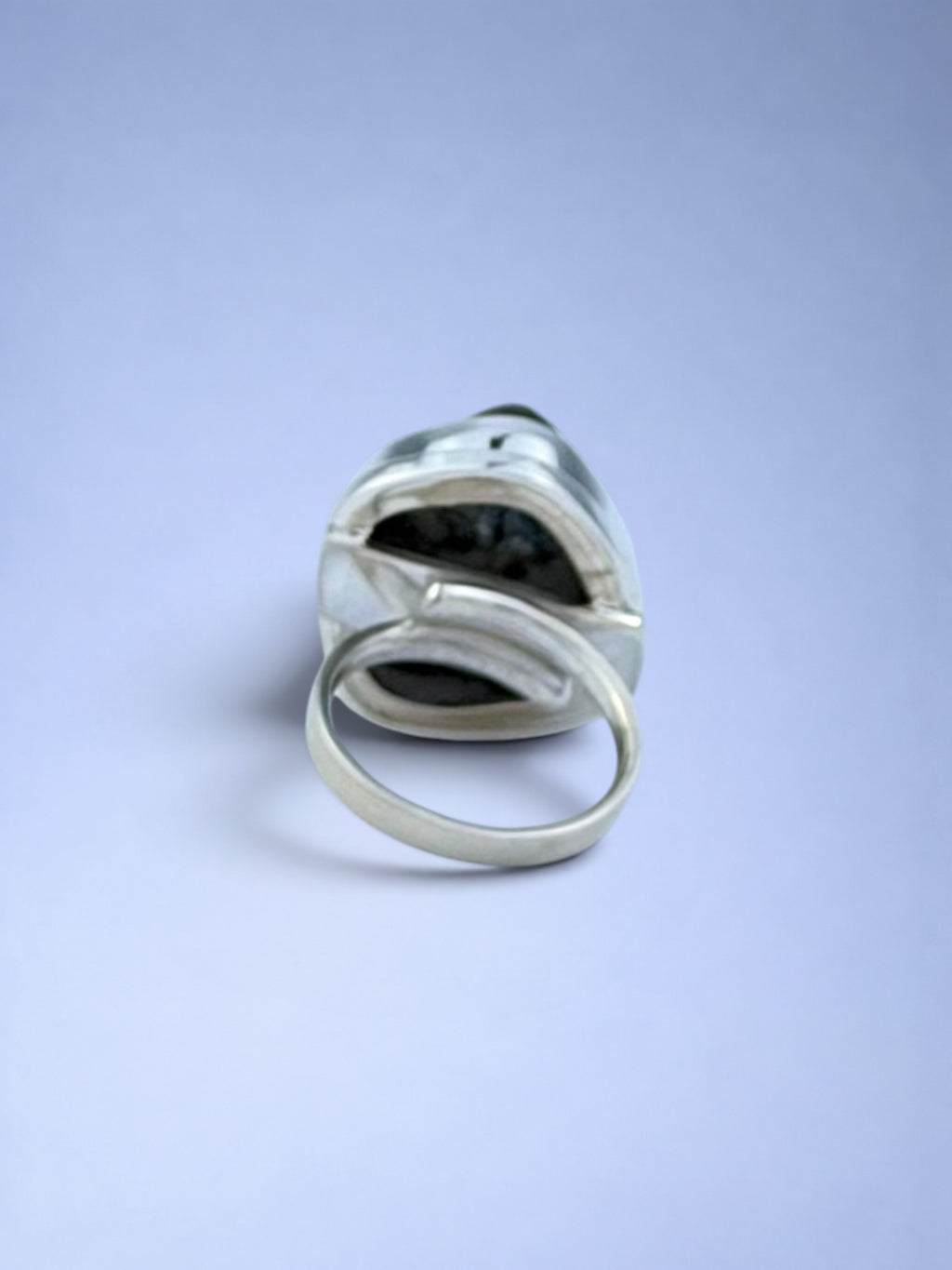 Handmade 925 sterling silver ring with lutraria shell — Sribnyak Baroque Pearls