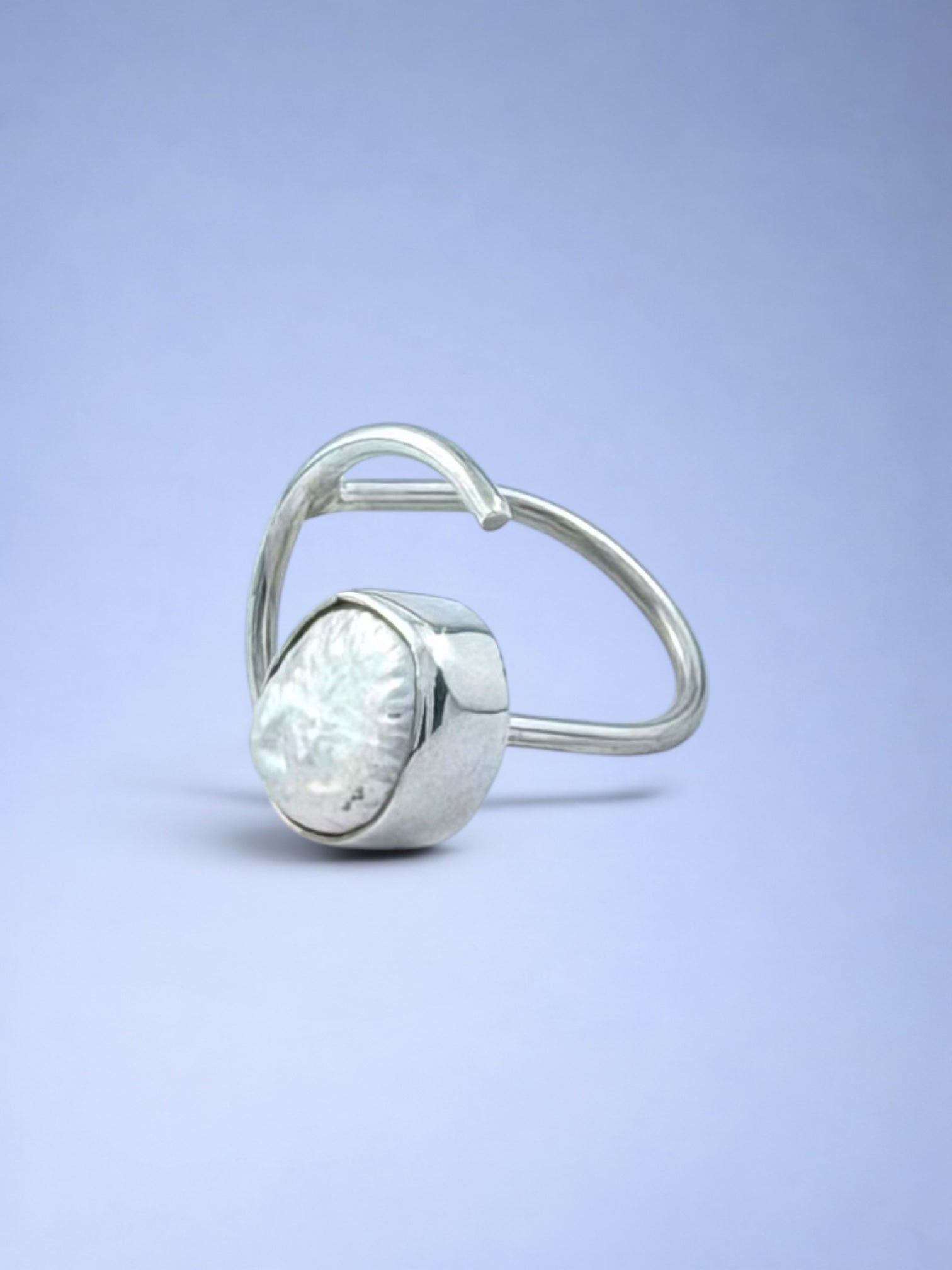 Handmade 925 sterling silver ring with baroque pearl — Sribnyak Baroque Pearls
