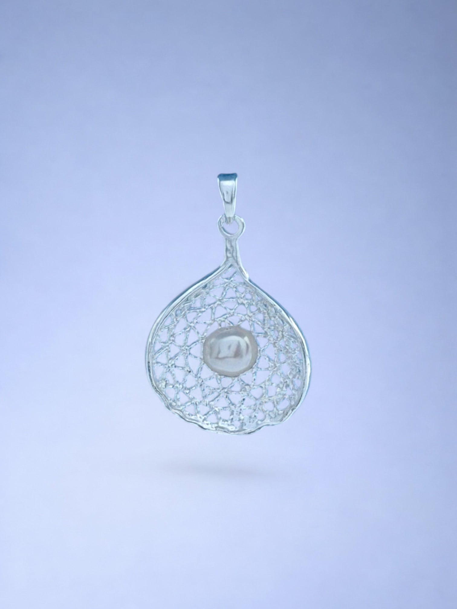 Handmade 925 sterling silver pendant with baroque pearl — Sribnyak Baroque Pearls